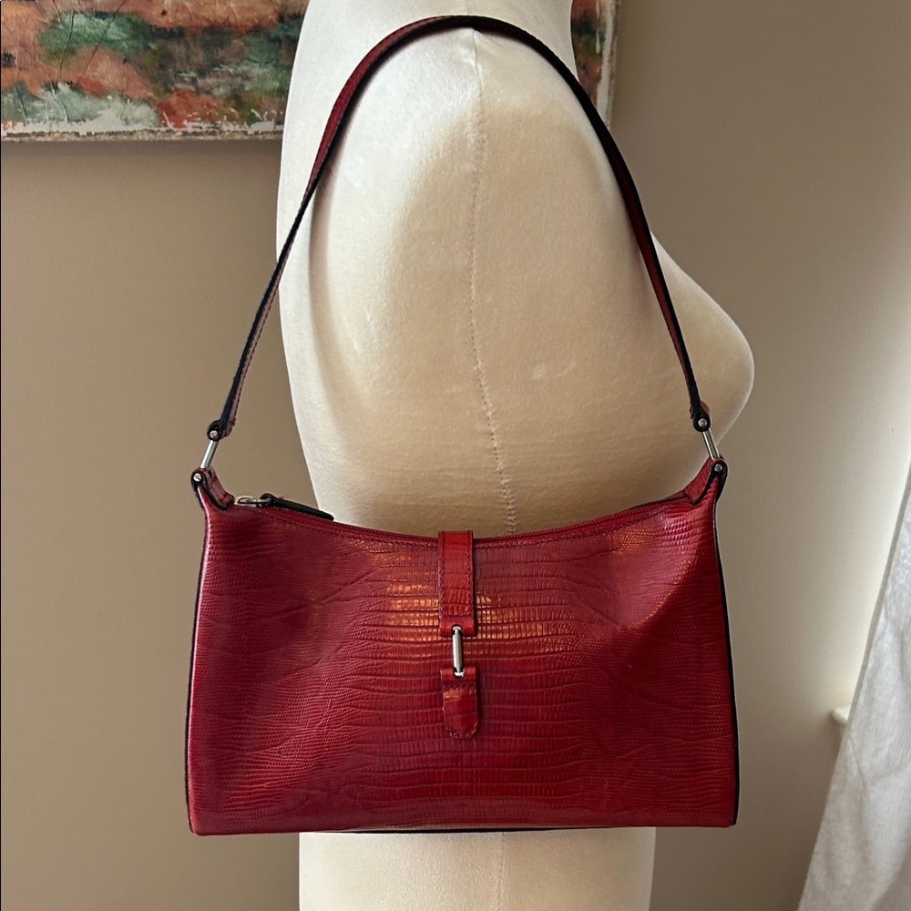 Vintage Ann Taylor crocodile leather Textured Red Shoulder Bag.